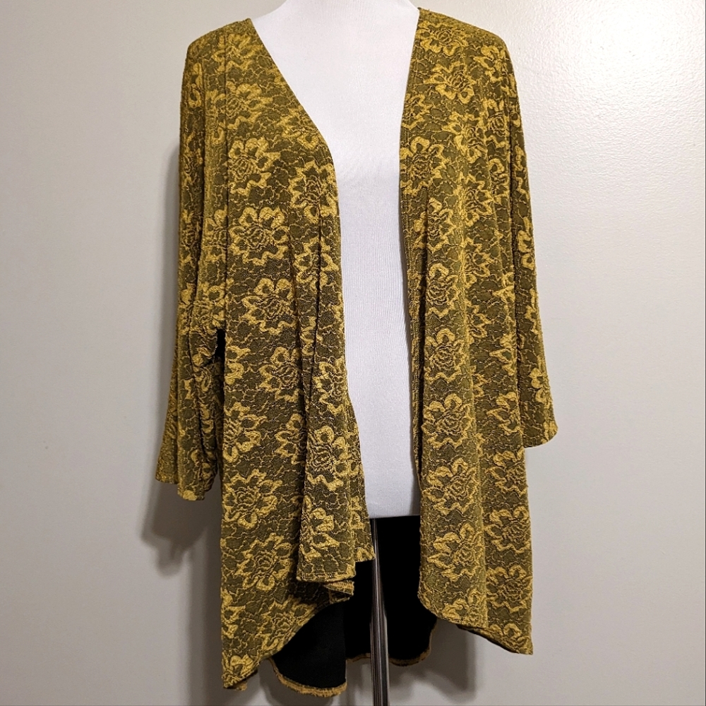 LulaRoe Lindsay Gold Floral Lace Kimono Size Large